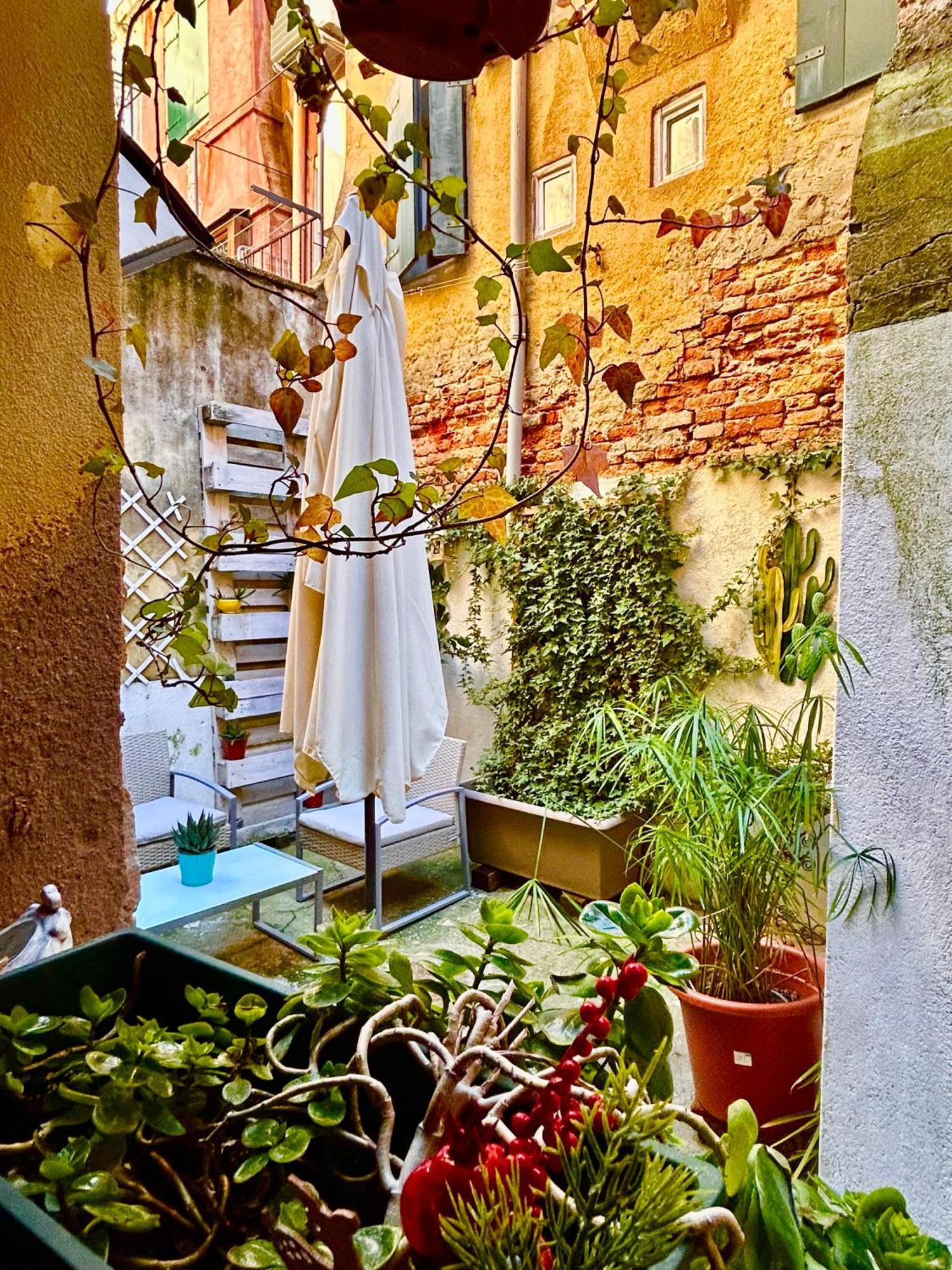 Ca 3 Leoni - Romantic House In The Heart Of Venecia Exterior foto